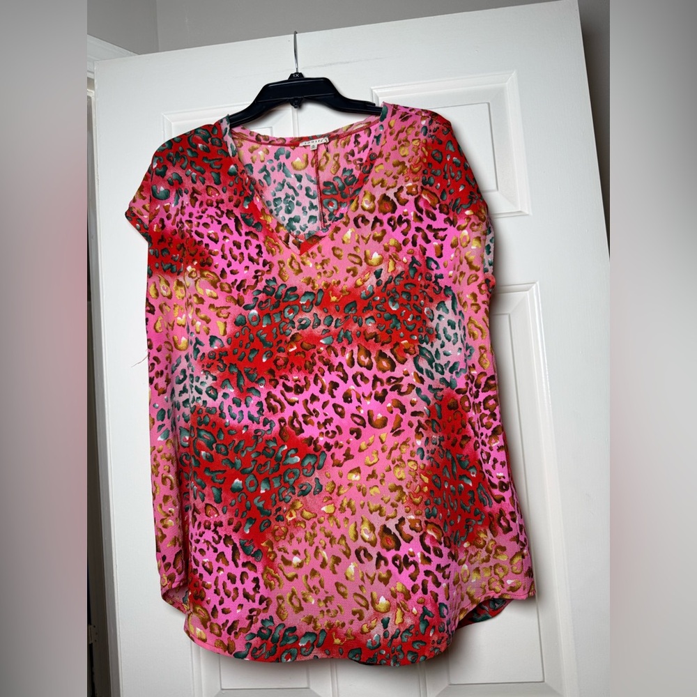 Jodifl vibrant leopard print‎ blouse